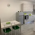 La Casa Nel Con Piscina Apartament *