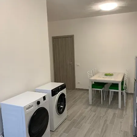 La Casa Nel Con Piscina Apartment