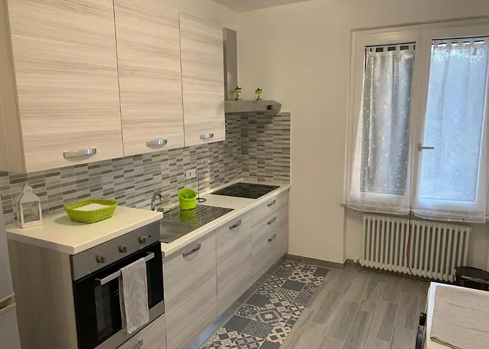 La Casa Nel Con Piscina شقة *